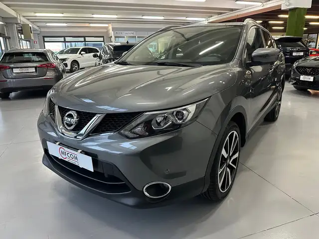 Nissan Qashqai 1.6 dci Tekna 4wd 130cv E6
