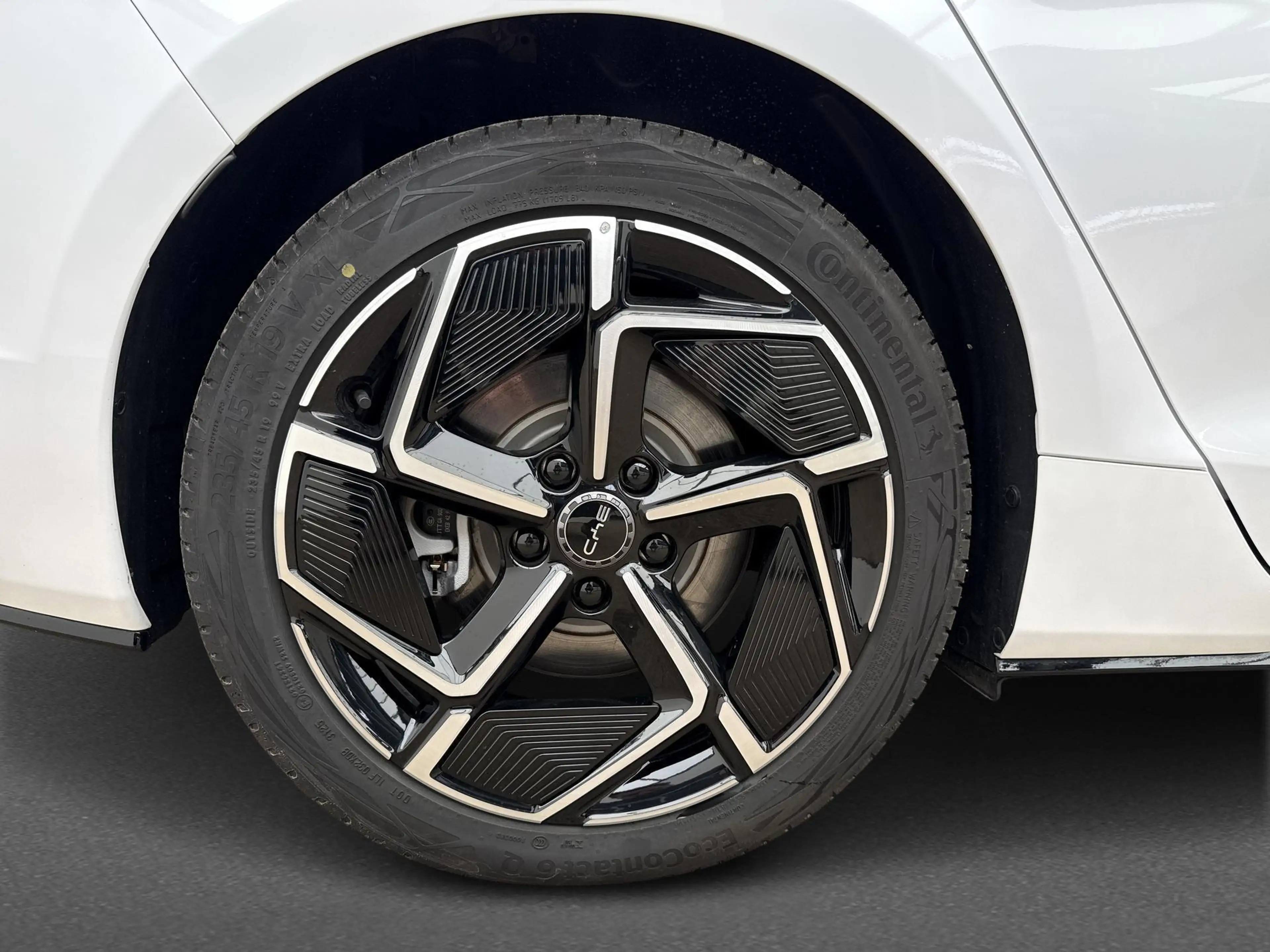 BYD Seal Design RWD 82.5 kWh | Android Auto | Apple Carplay — photo 11