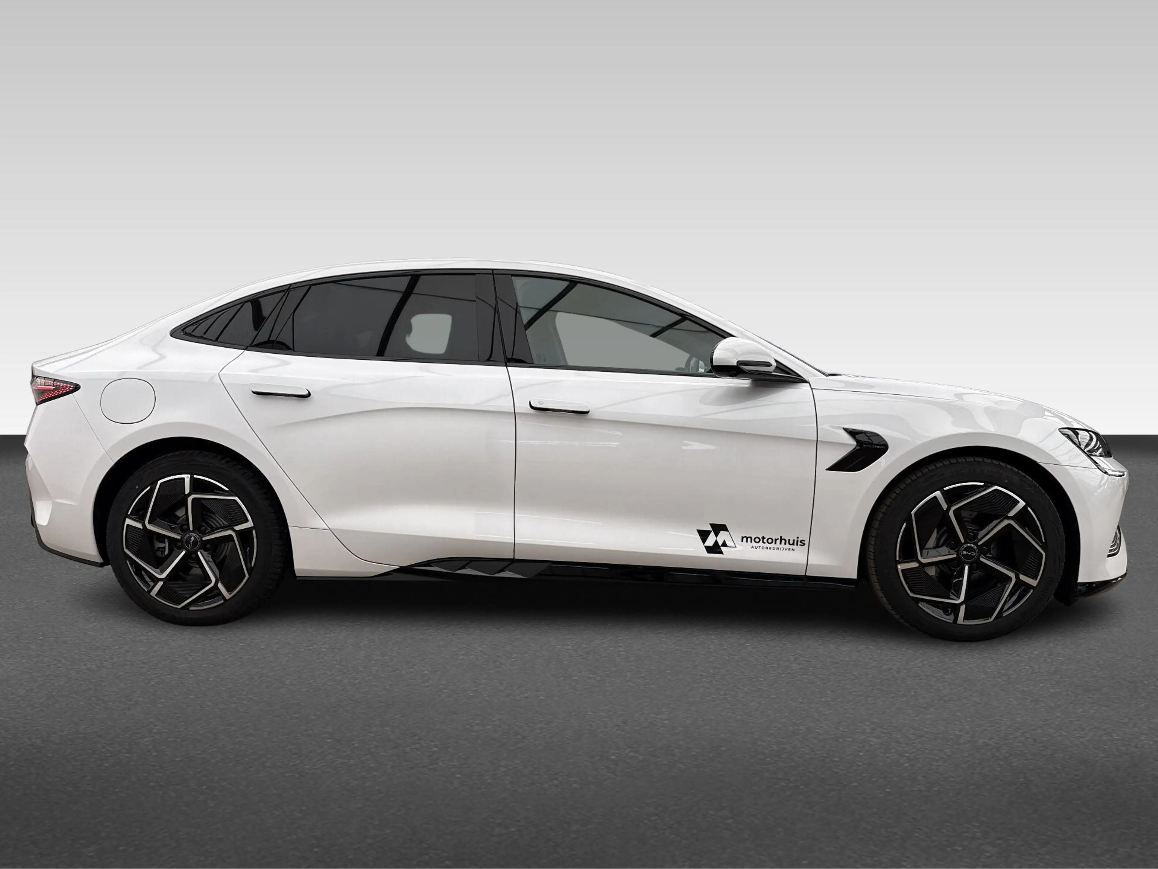 BYD Seal Design RWD 82.5 kWh | Android Auto | Apple Carplay — photo 9