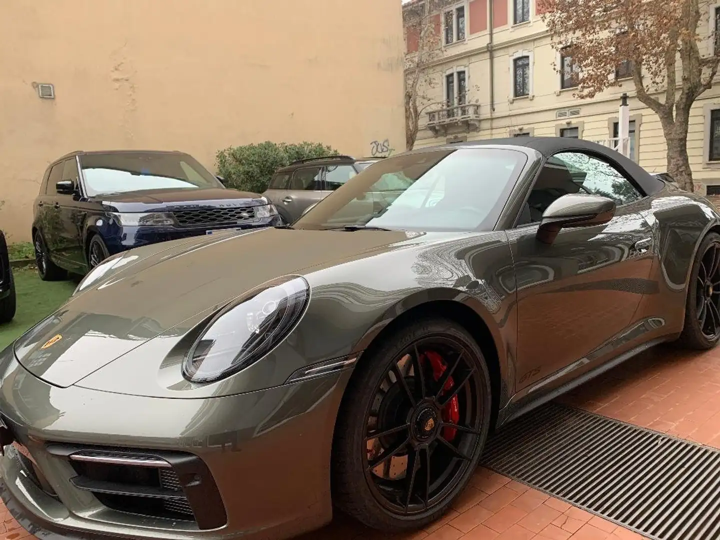 Porsche 911 992 Cabrio Carrera  GTS -uff italiana-iva esposta Grigio - 1