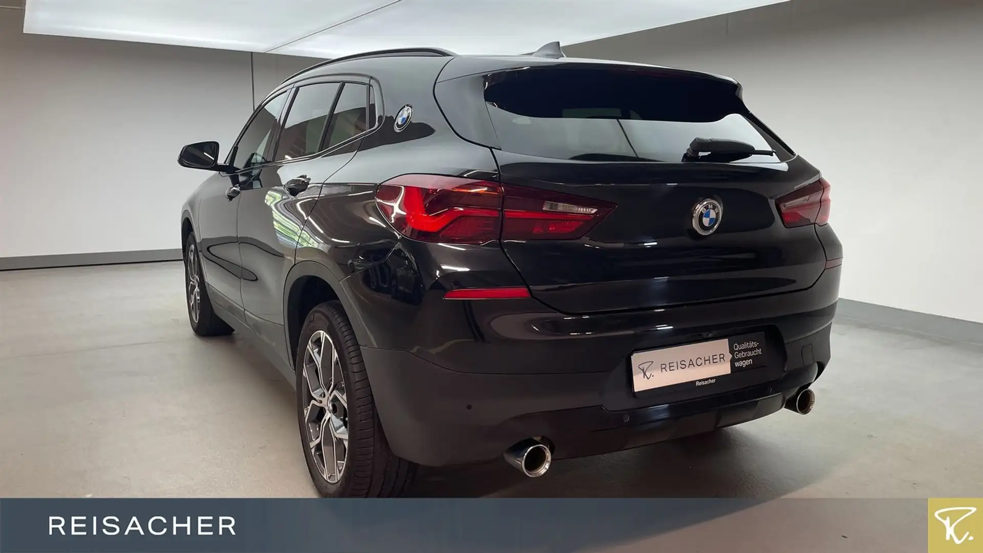 BMW X2 sDrive18dA Advantage+,AHK,adaptLED,PA,LM18" Negro - 2