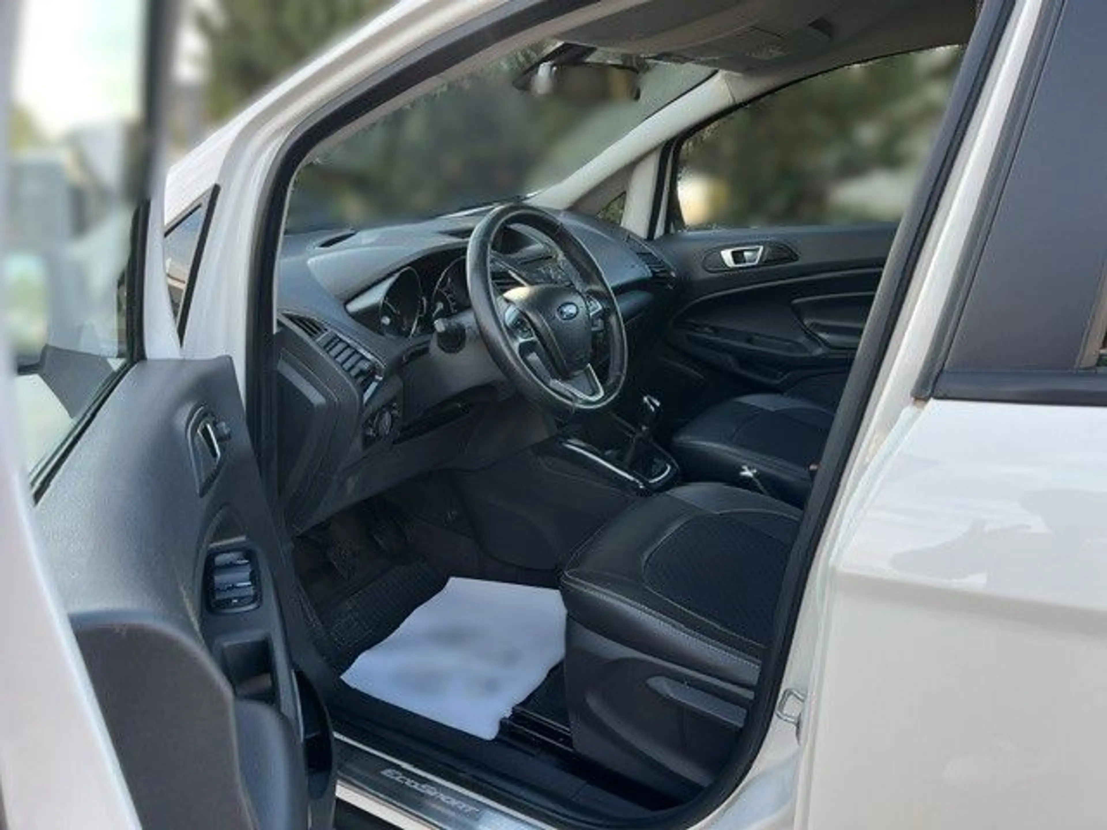 Ford EcoSport 1.5 TDCi Titanium — photo 6