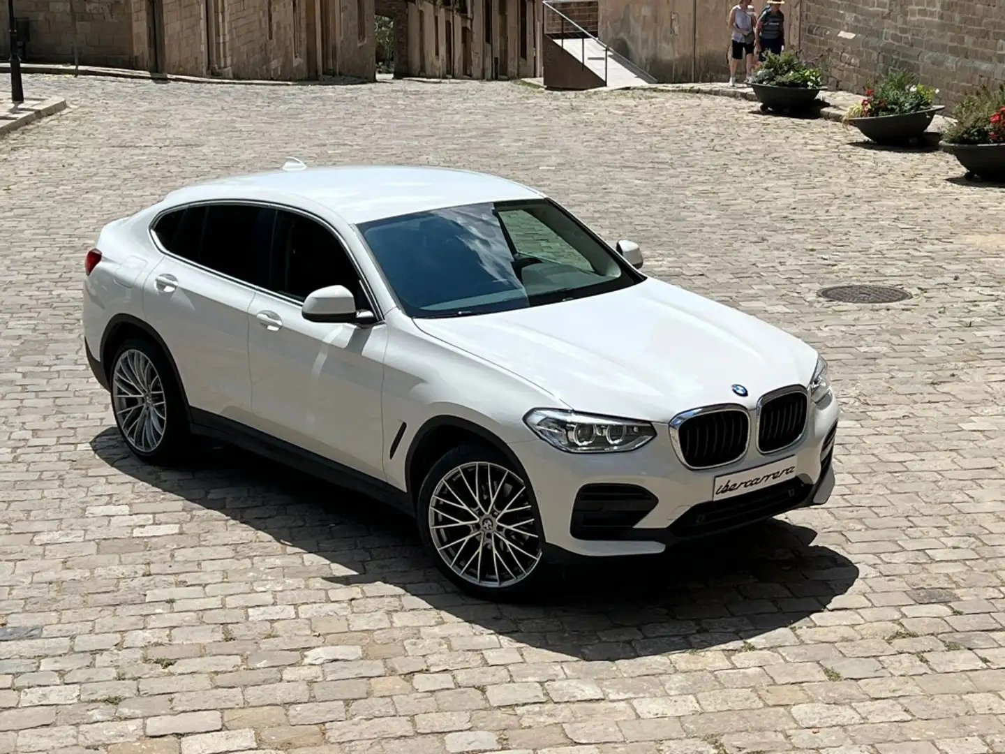 BMW X4 xDrive 20iA Weiß - 1