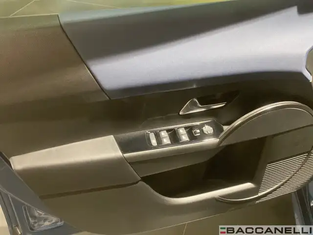Lancia Ypsilon view 14