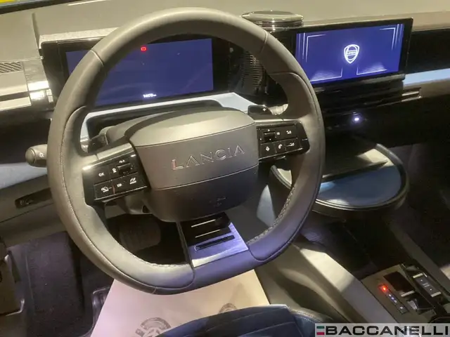 Lancia Ypsilon view 13