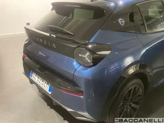 Lancia Ypsilon view 10
