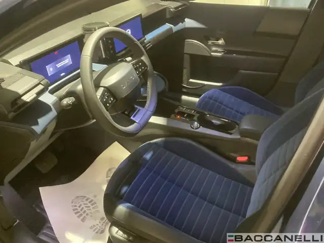 Lancia Ypsilon view 12