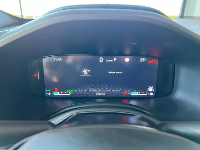 Jeep Renegade view 8
