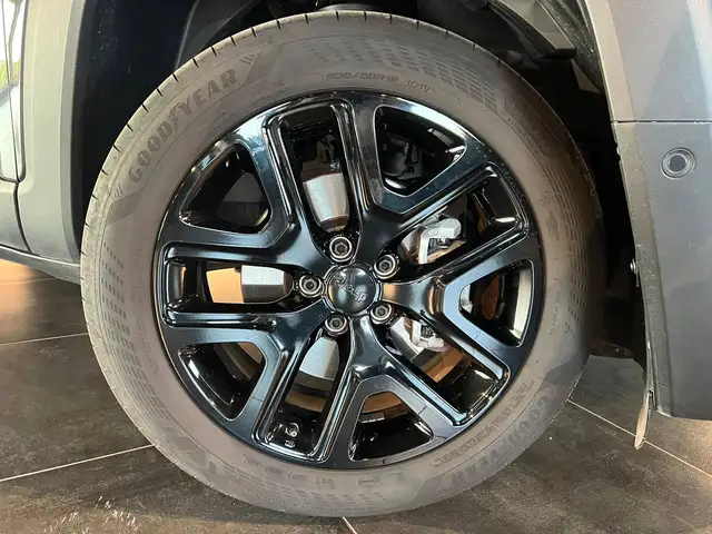 Jeep Renegade view 26