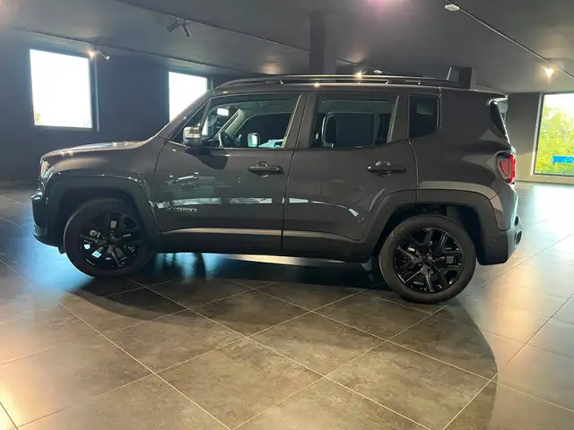 Jeep Renegade view 14
