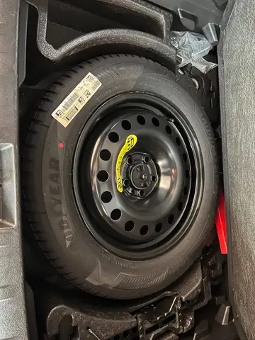 Jeep Renegade view 28