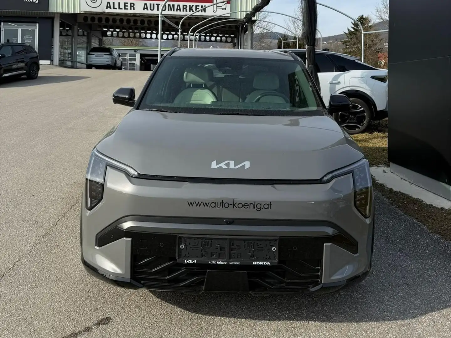 Kia EV3 EV3/GT-LINE/81,4KWH/AT/FWD/204 Grau - 2