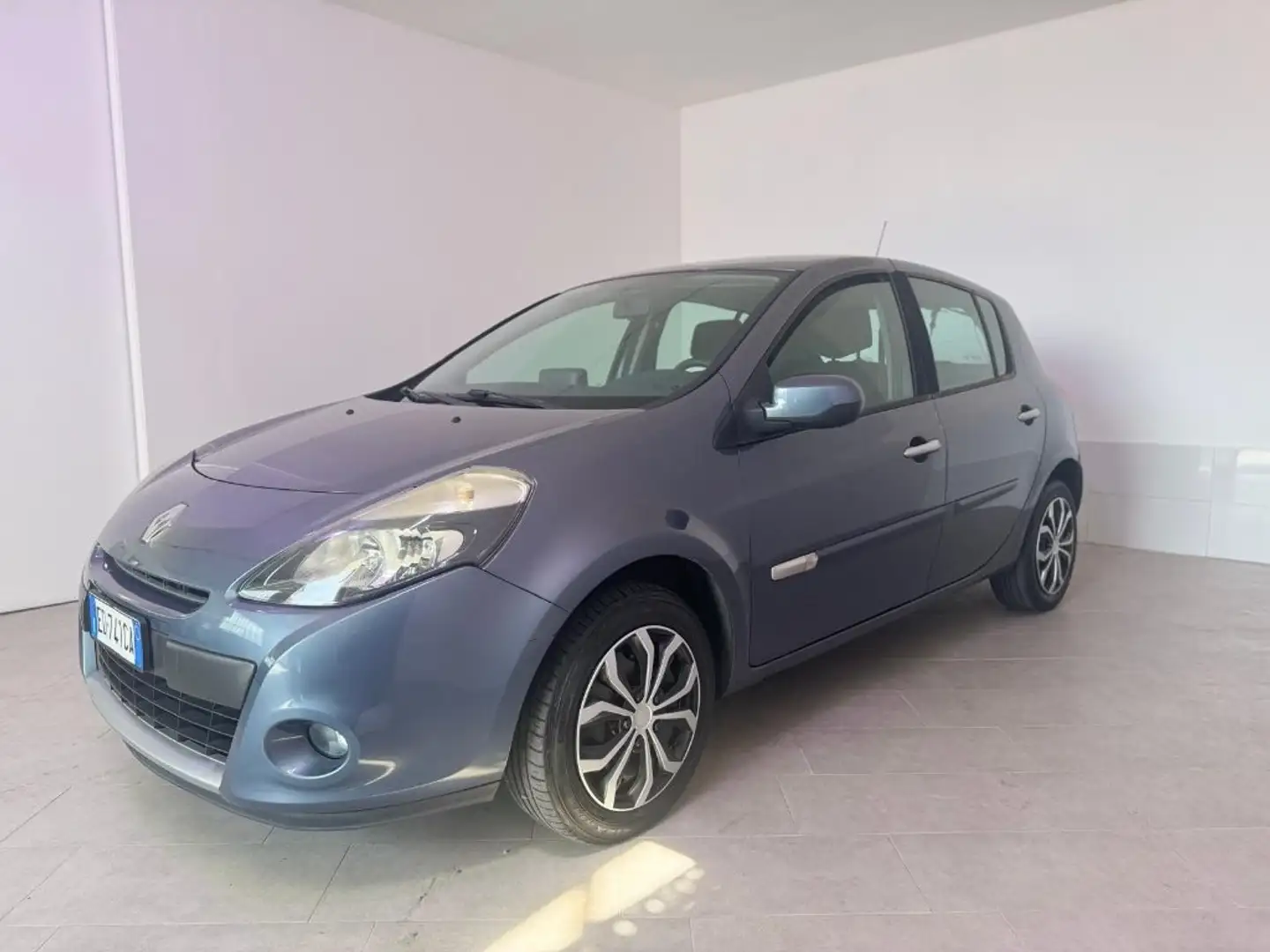 Renault Clio 1.2 16V 5 porte Luxe Grigio - 2