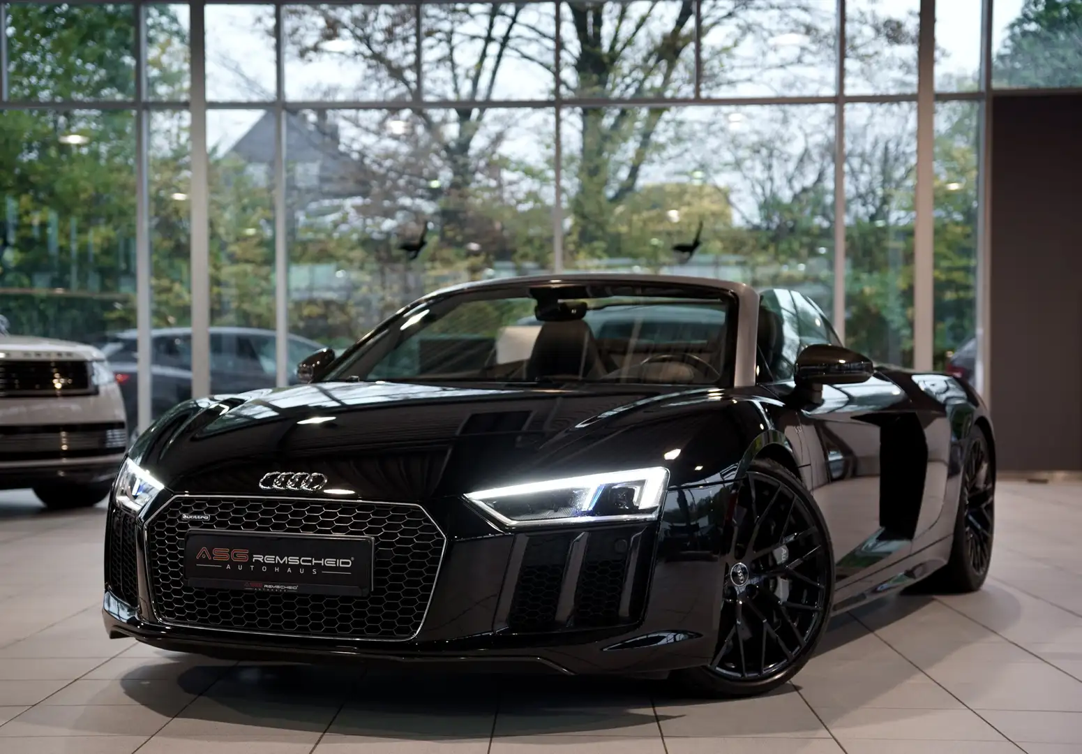 Audi R8 Spyder V10 q. *2.H *20 *Carbon*Keramik*Laser Schwarz - 1