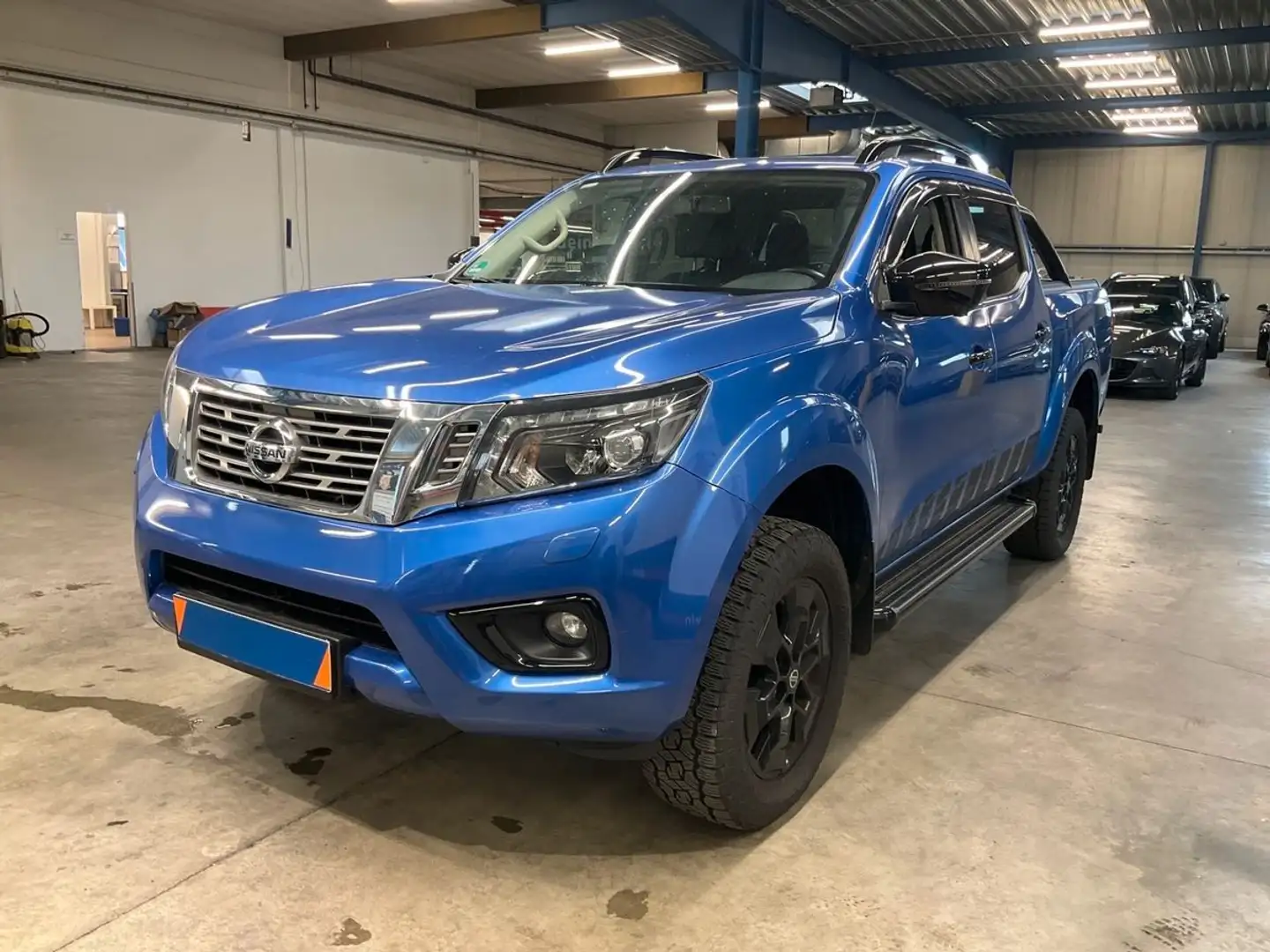 Nissan Navara NP300 N-Guard DoCa 4x4 AHK+360°+LED+DAB Blau - 1