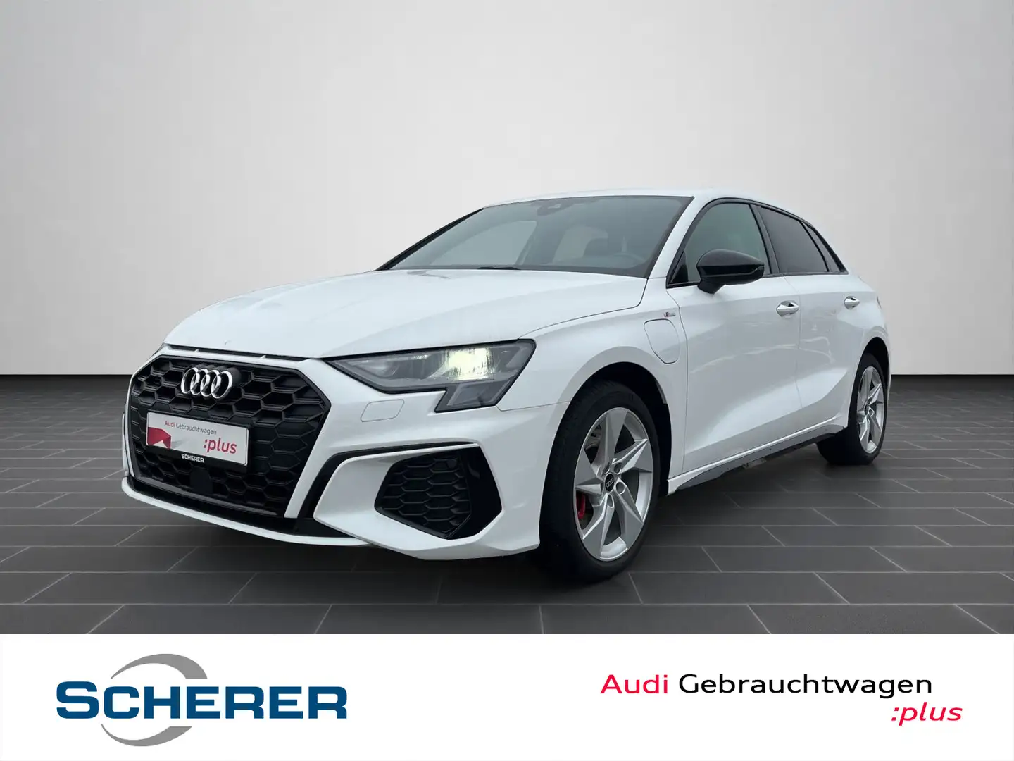 Audi A3 S line 45 TFSIe NAVI GRA SHZ EPH hi Weiß - 1