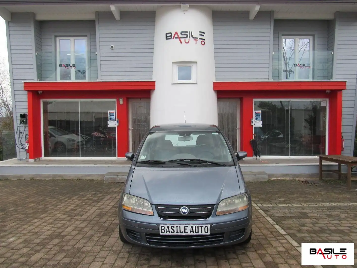 Fiat Idea 1.3 Multijet 16V Emotion Azul - 1