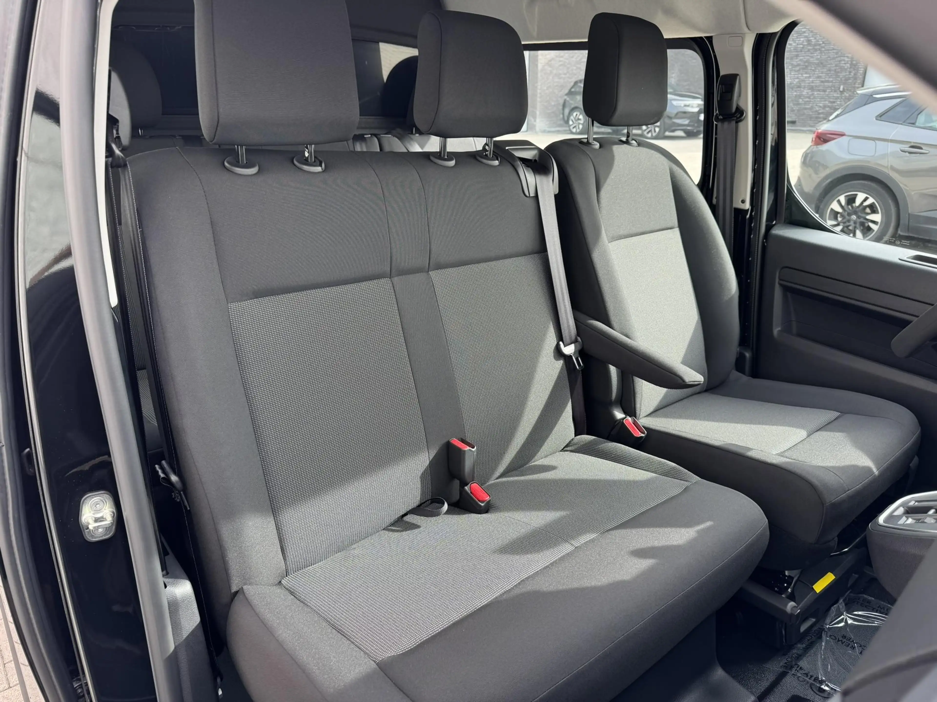Opel Vivaro 2.2TD 150PK AUT. DUB CAB 6 ZIT CAMERA/CARPLAY/PARK — photo 11
