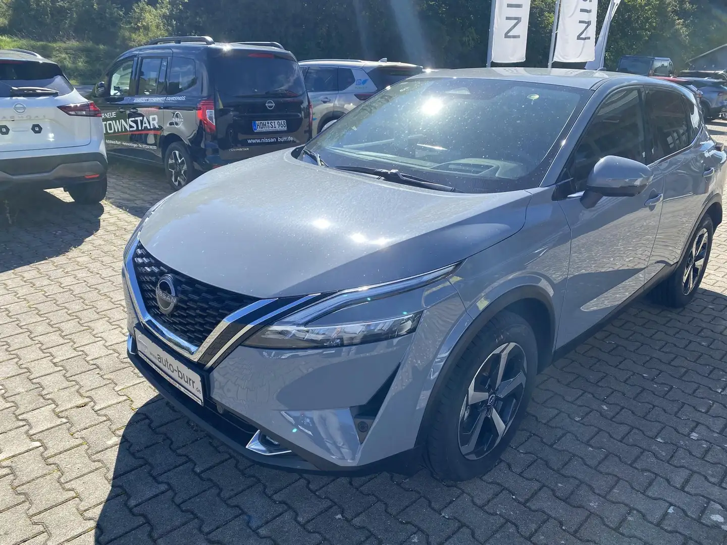 Nissan Qashqai N-Connecta Navi Voll LED beh Lenkrad 116 kW (15... Grigio - 1