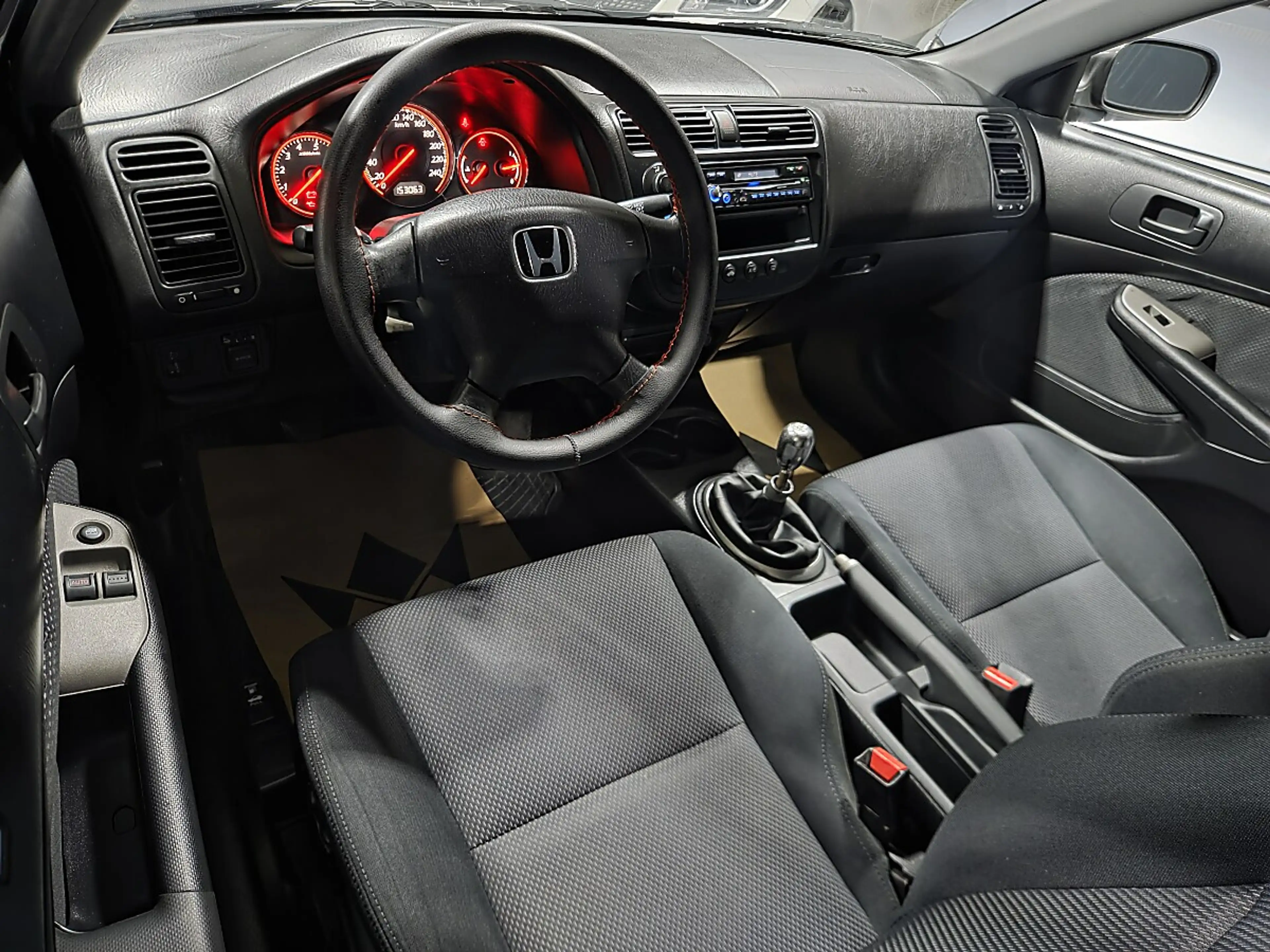 Honda Civic — photo 13