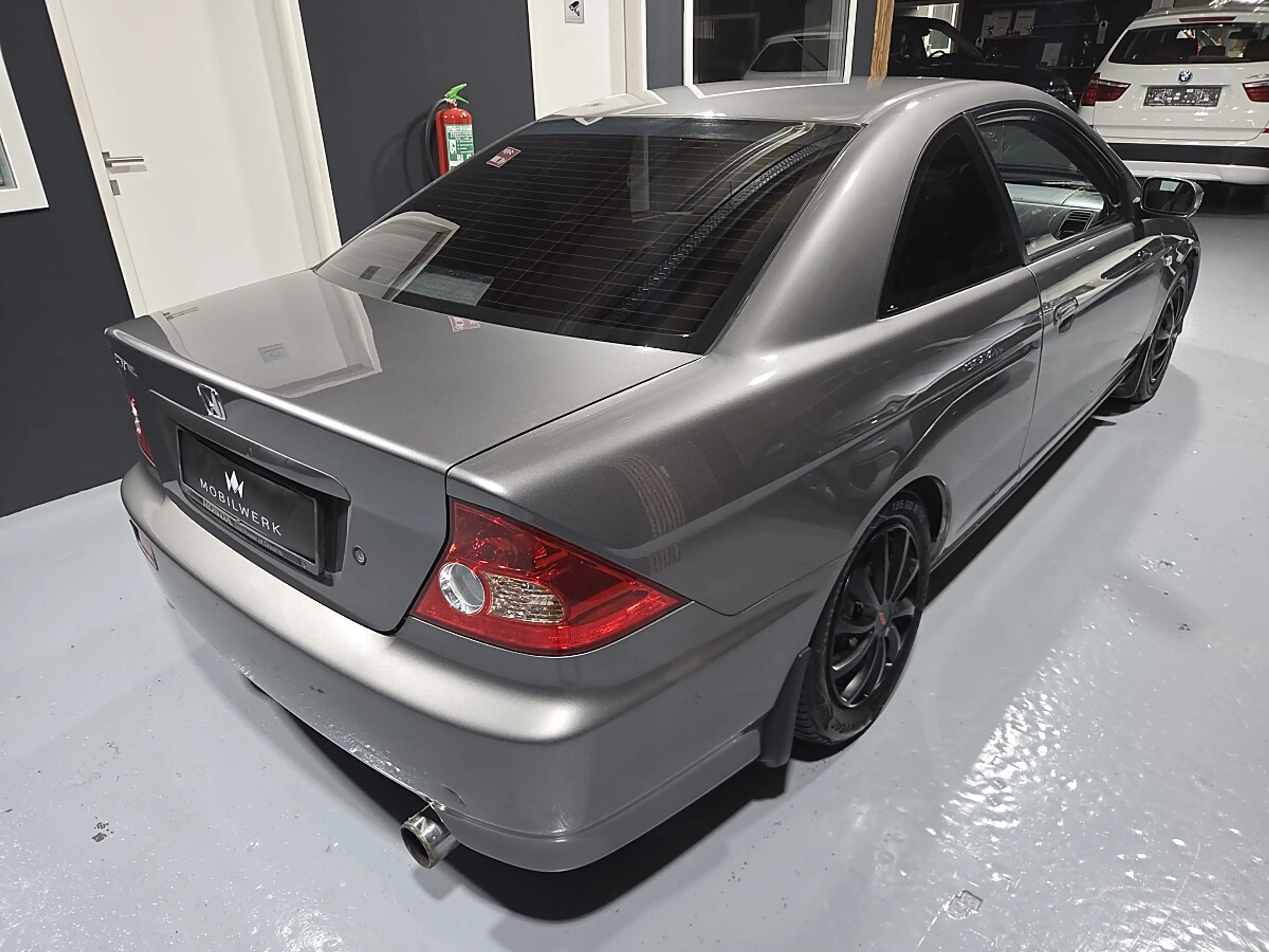 Honda Civic — photo 9