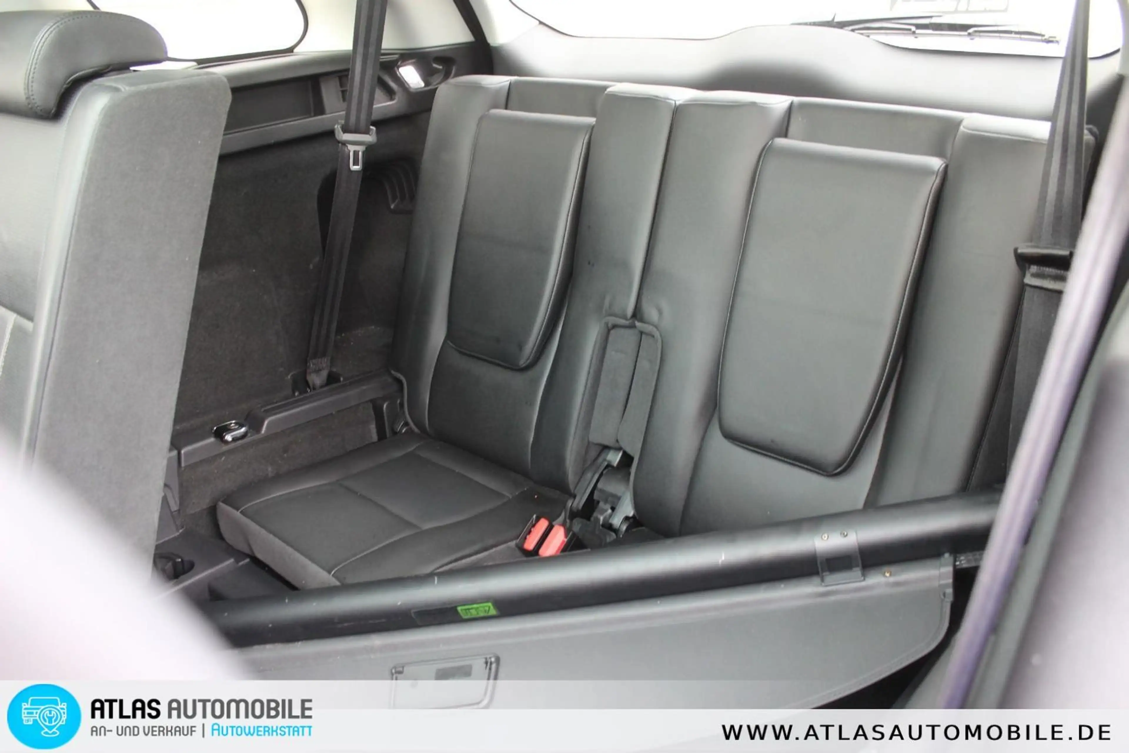 Land Rover Discovery Sport HSE Aut 7.Sitzer=LEDER=XENON=NAV — photo 13