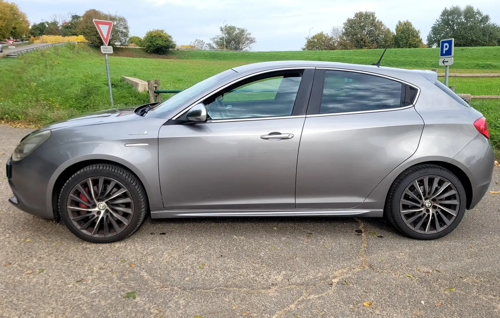 Alfa Romeo Giulietta GIULIETTA VPC BUSINESS 2.0 JTDM 140 CH S - 2