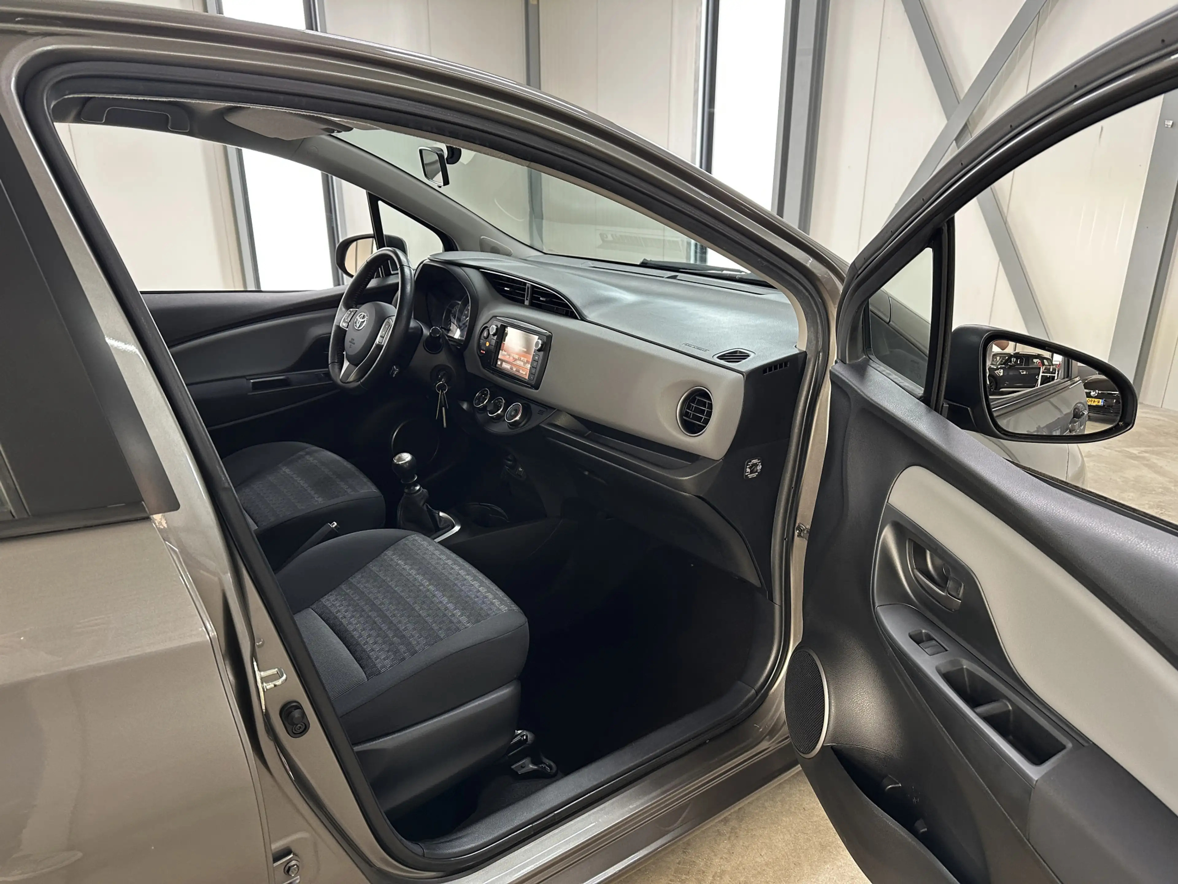 Toyota Yaris 1.3 VVT-i Aspiration | Airco | Camera | Trekhaak | — photo 28
