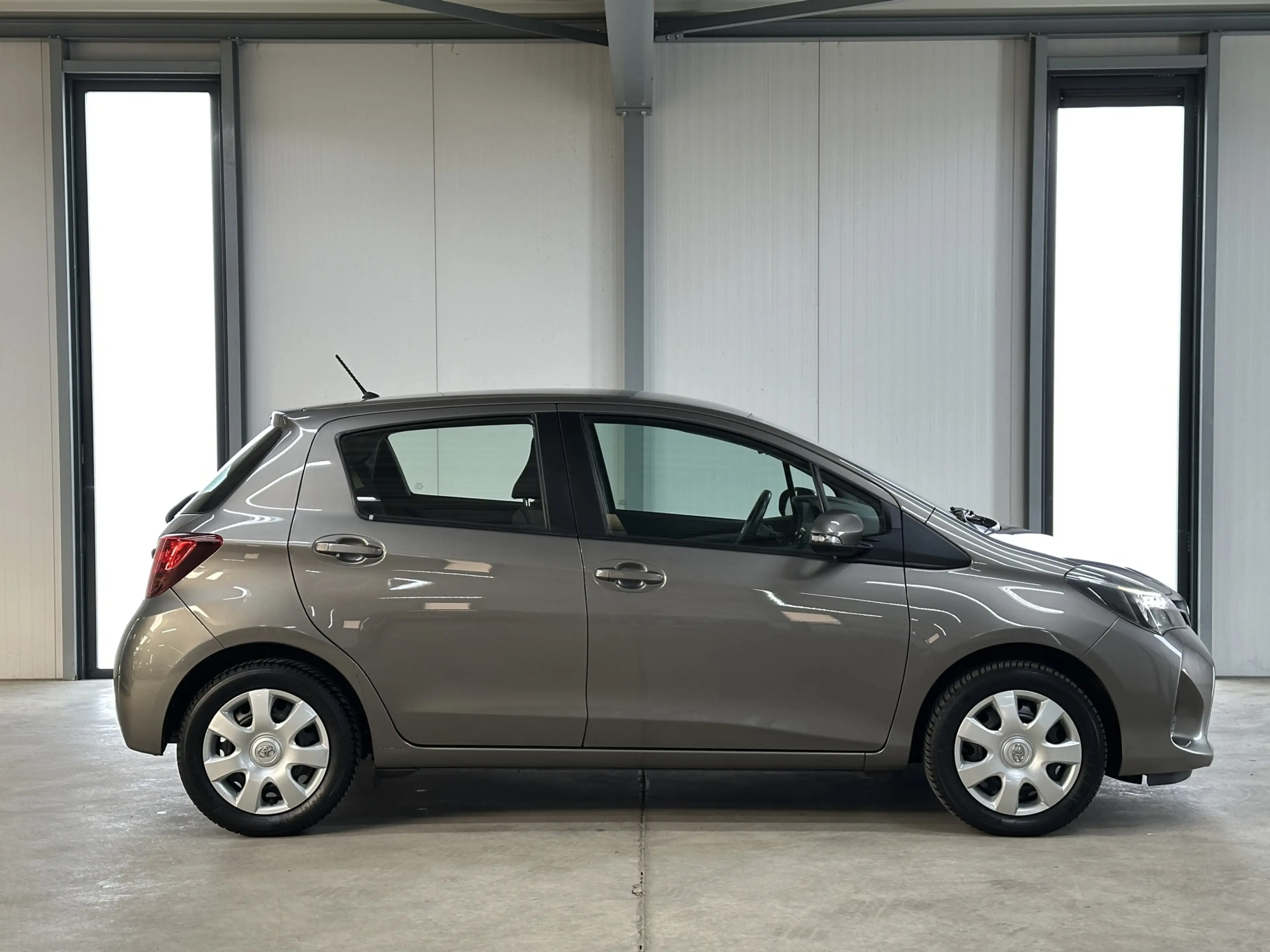 Toyota Yaris 1.3 VVT-i Aspiration | Airco | Camera | Trekhaak | — photo 6