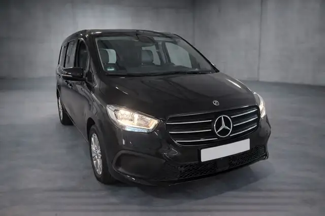 Mercedes-Benz Classe T T 180d Aut. Style MBUX*KAM*NAVI*SHZ*VERKEHR*