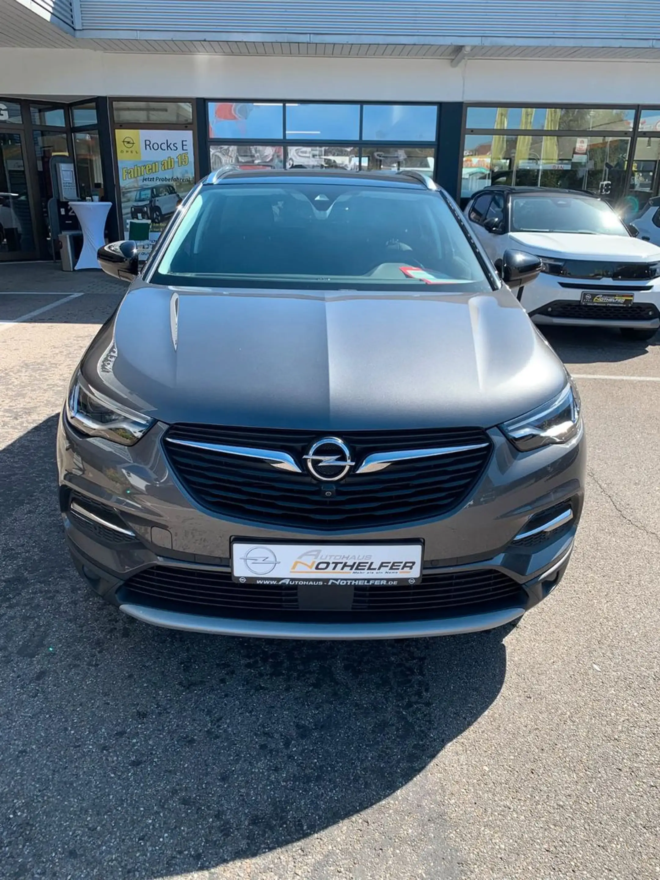 Opel Grandland X Ultim. PluginHybrid 4 300PS 520NM — photo 3