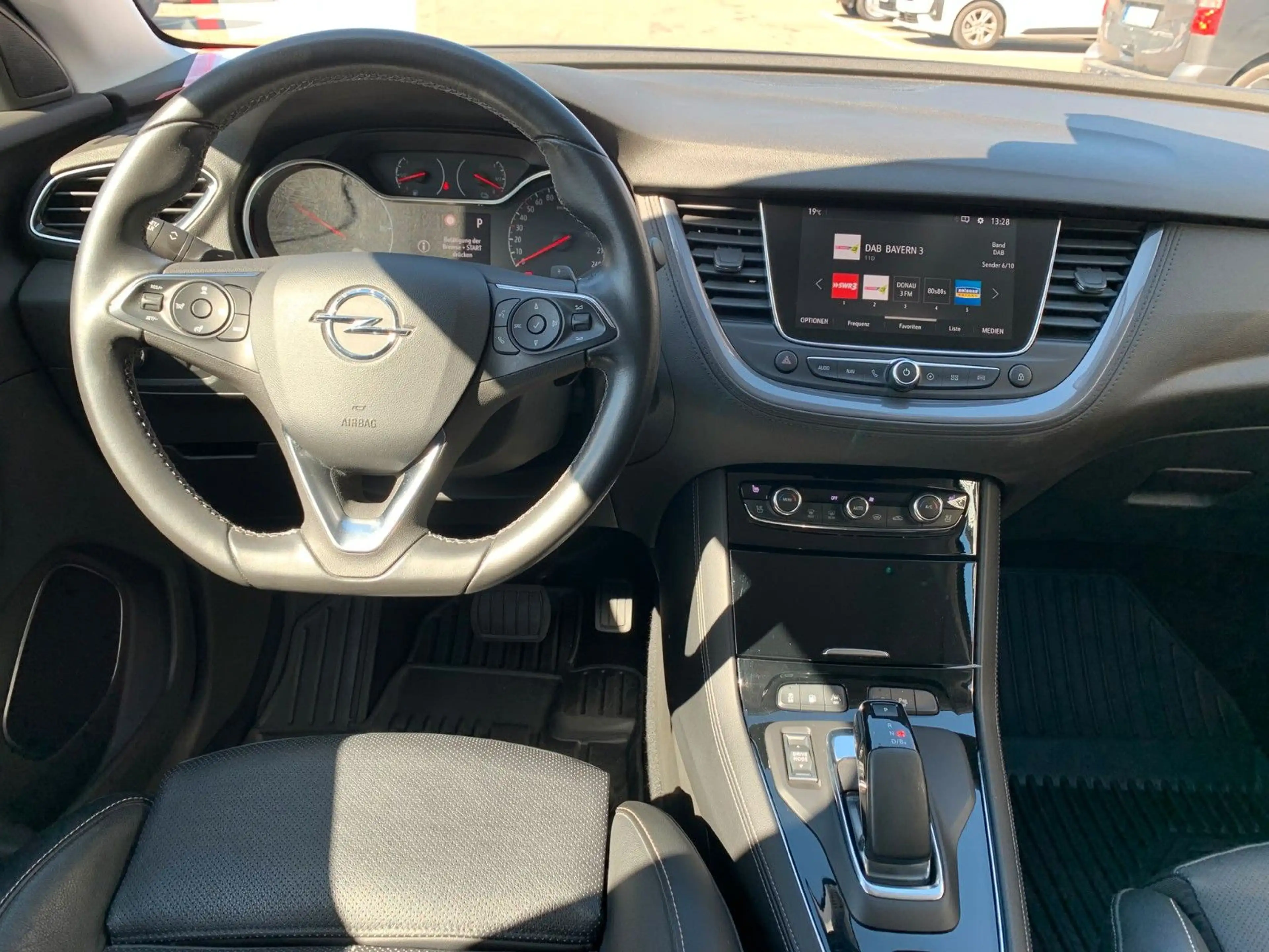 Opel Grandland X Ultim. PluginHybrid 4 300PS 520NM — photo 10
