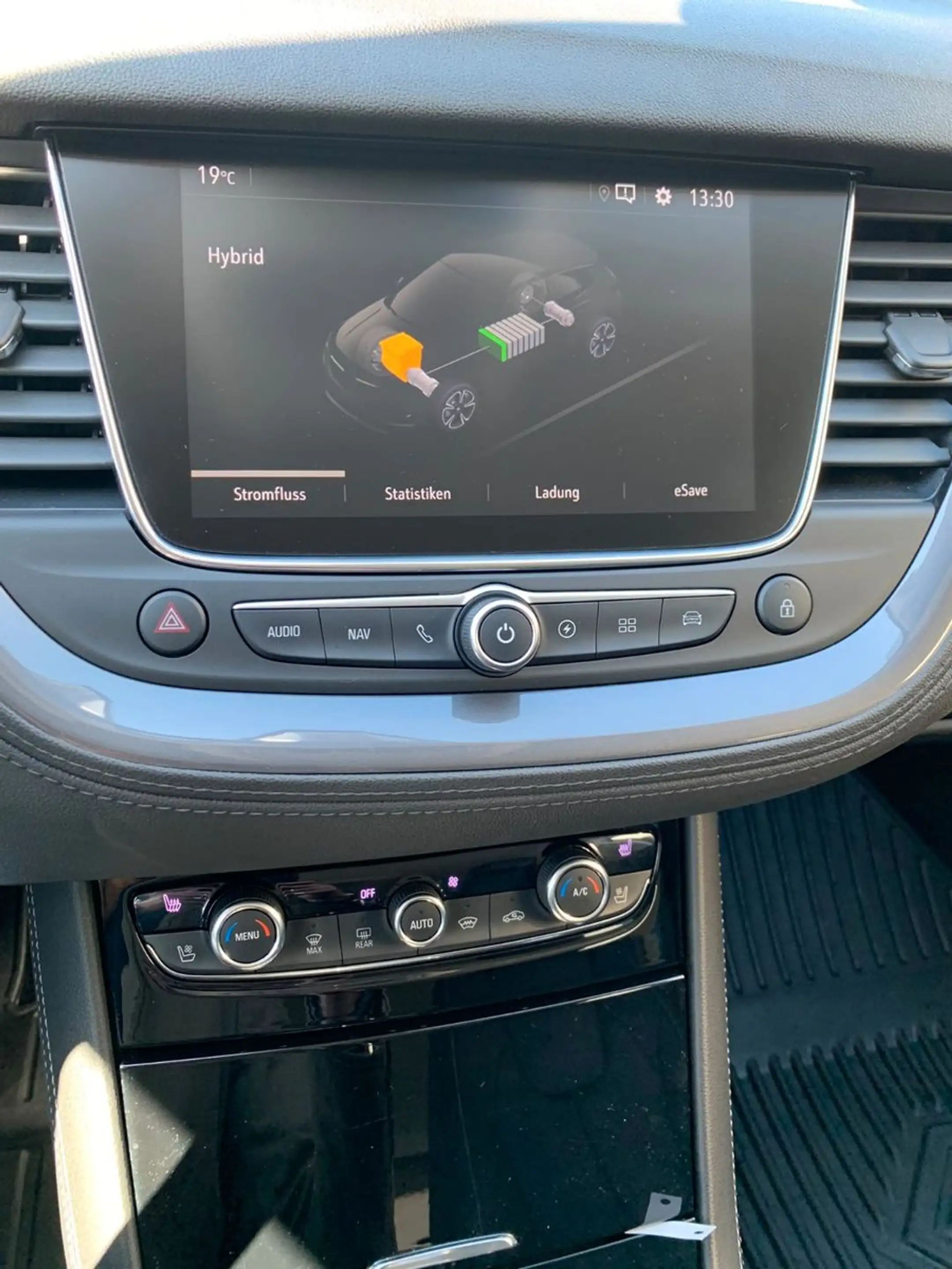 Opel Grandland X Ultim. PluginHybrid 4 300PS 520NM — photo 22