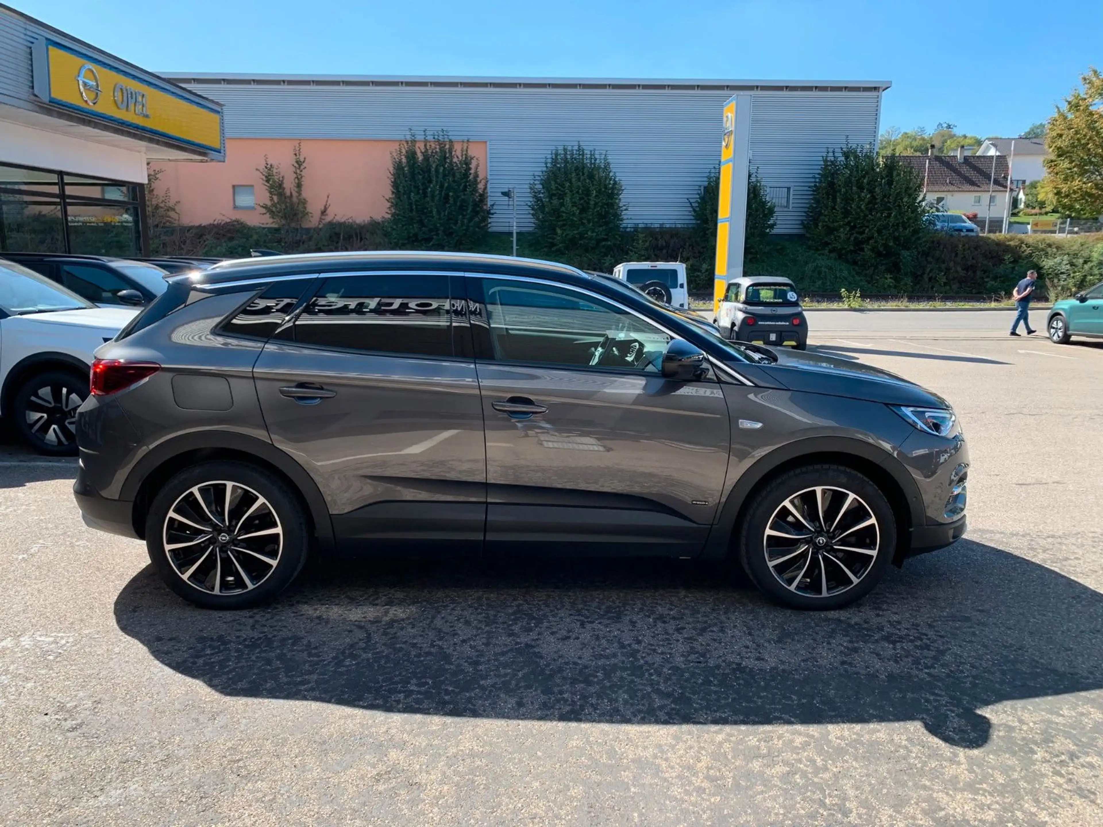 Opel Grandland X Ultim. PluginHybrid 4 300PS 520NM — photo 5