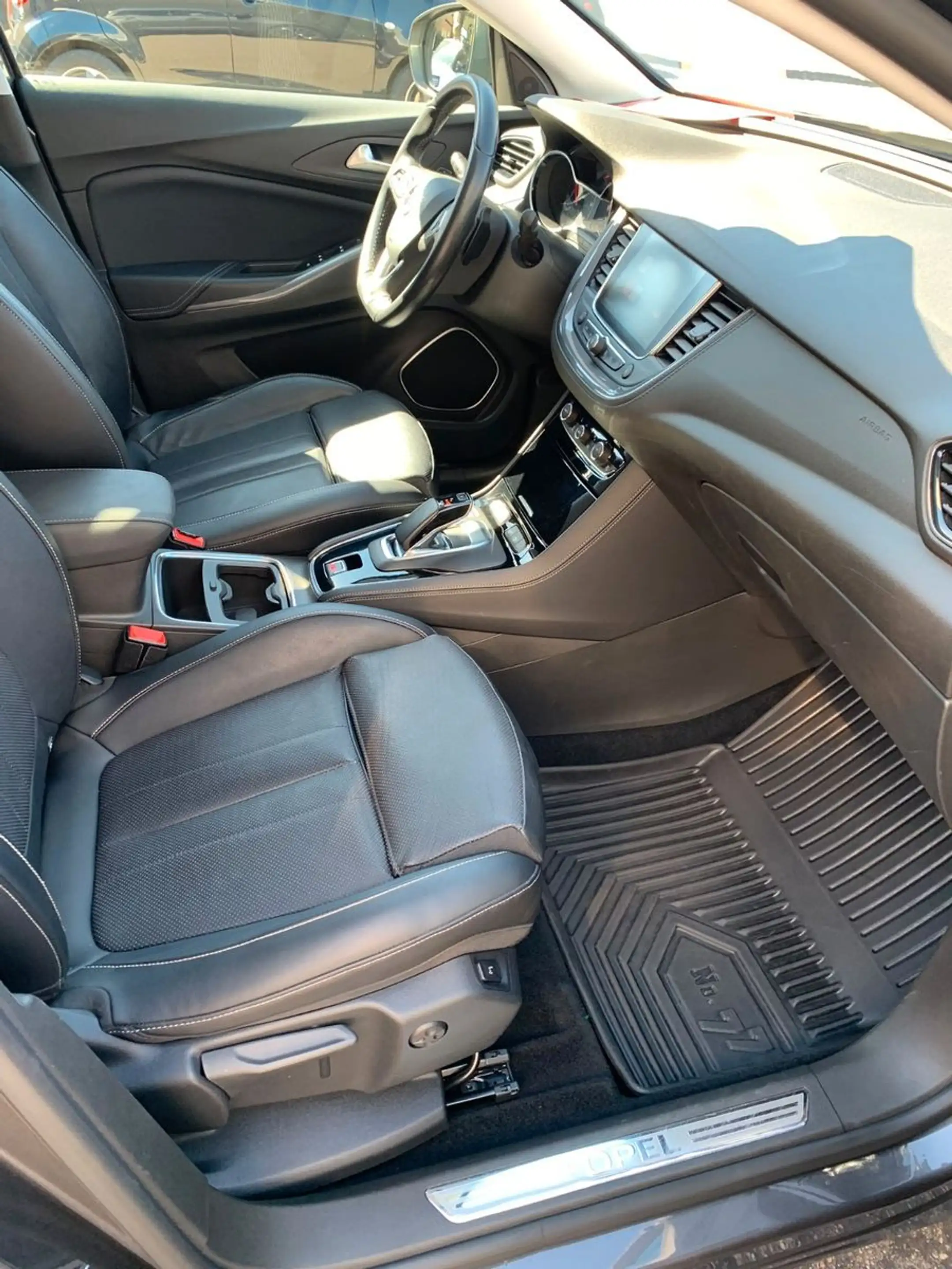 Opel Grandland X Ultim. PluginHybrid 4 300PS 520NM — photo 16