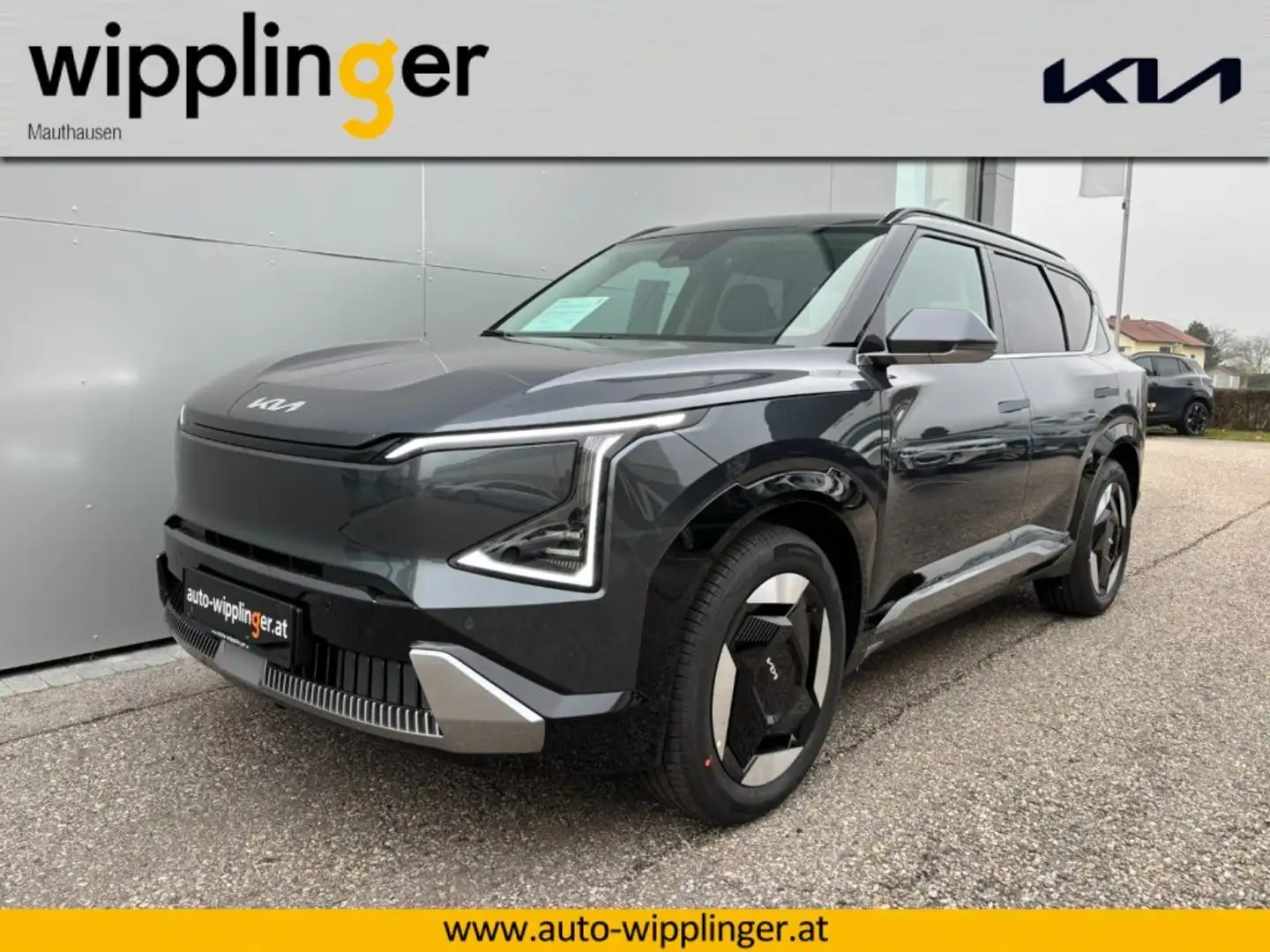 Kia EV5 /1ST EDITION/81,4KWH/AT/FWD/216/MY26 LP.: € 49.190,00 Grau - 1