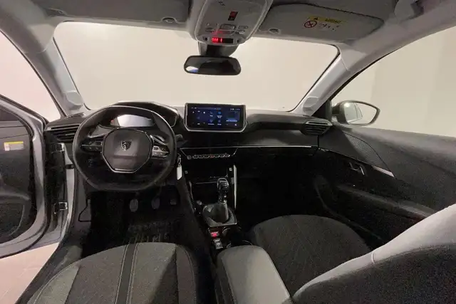 Peugeot 208 view 7
