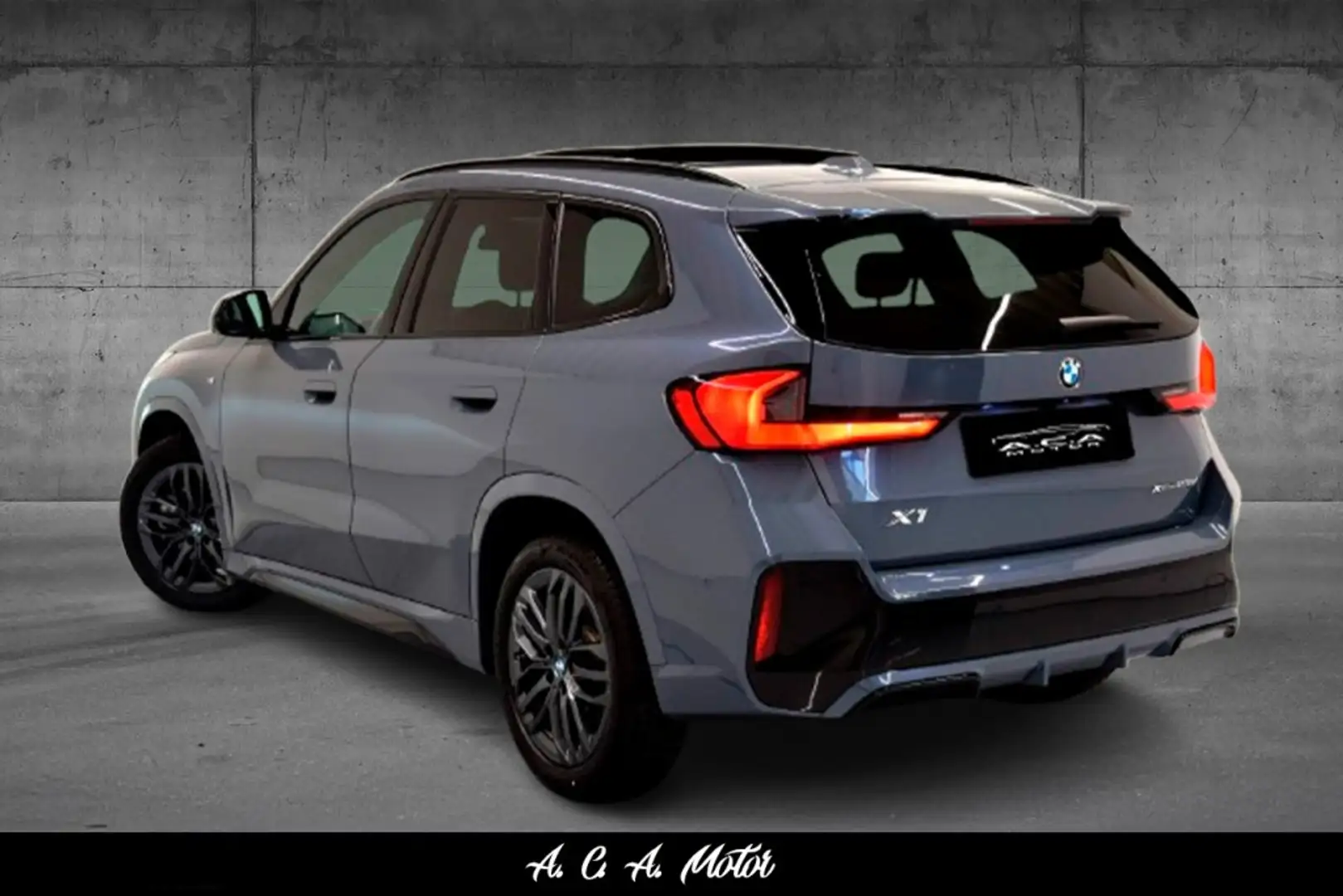 BMW X1 xDrive20d Grijs - 2