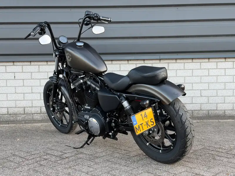 Harley-Davidson Sportster XL 883 - foto 4