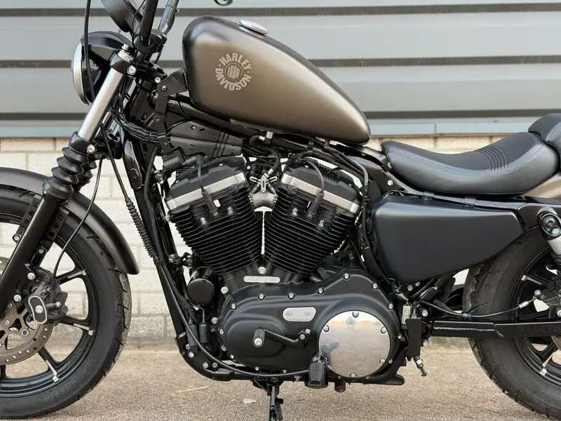 Harley-Davidson Sportster XL 883 - foto 8