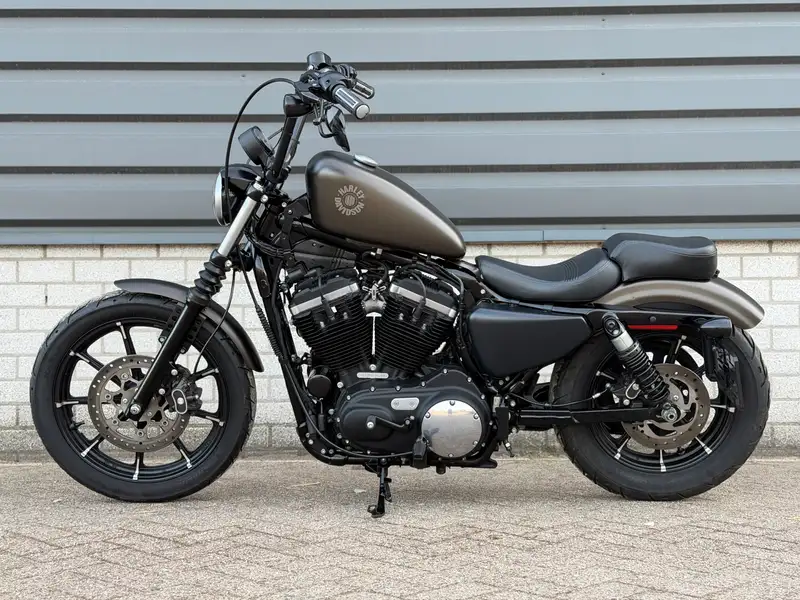 Harley-Davidson Sportster XL 883 - foto 2