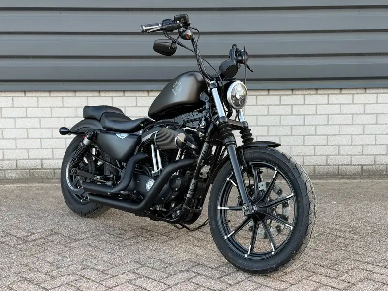 Harley-Davidson Sportster XL 883 - foto 6