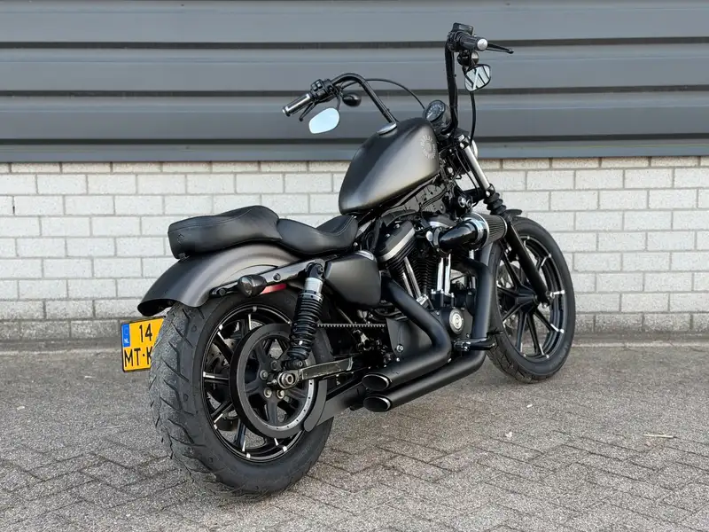 Harley-Davidson Sportster XL 883 - foto 5