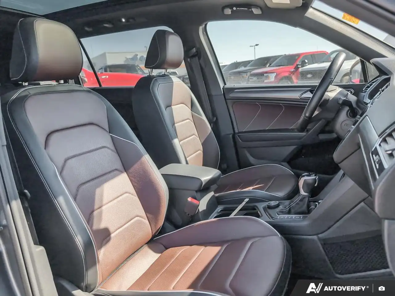 Volkswagen Tiguan снимка Volkswagen Tiguan