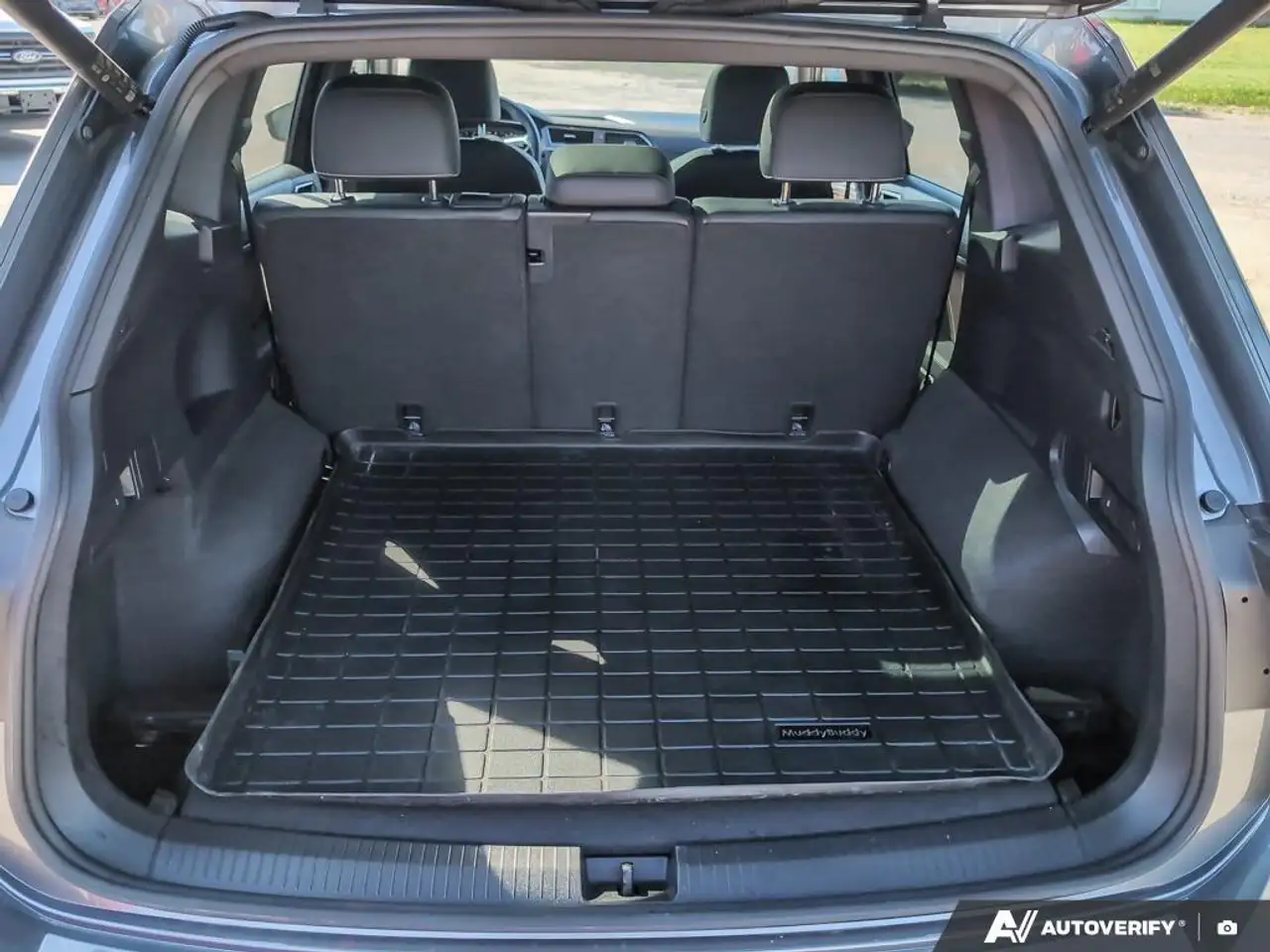Volkswagen Tiguan снимка Volkswagen Tiguan