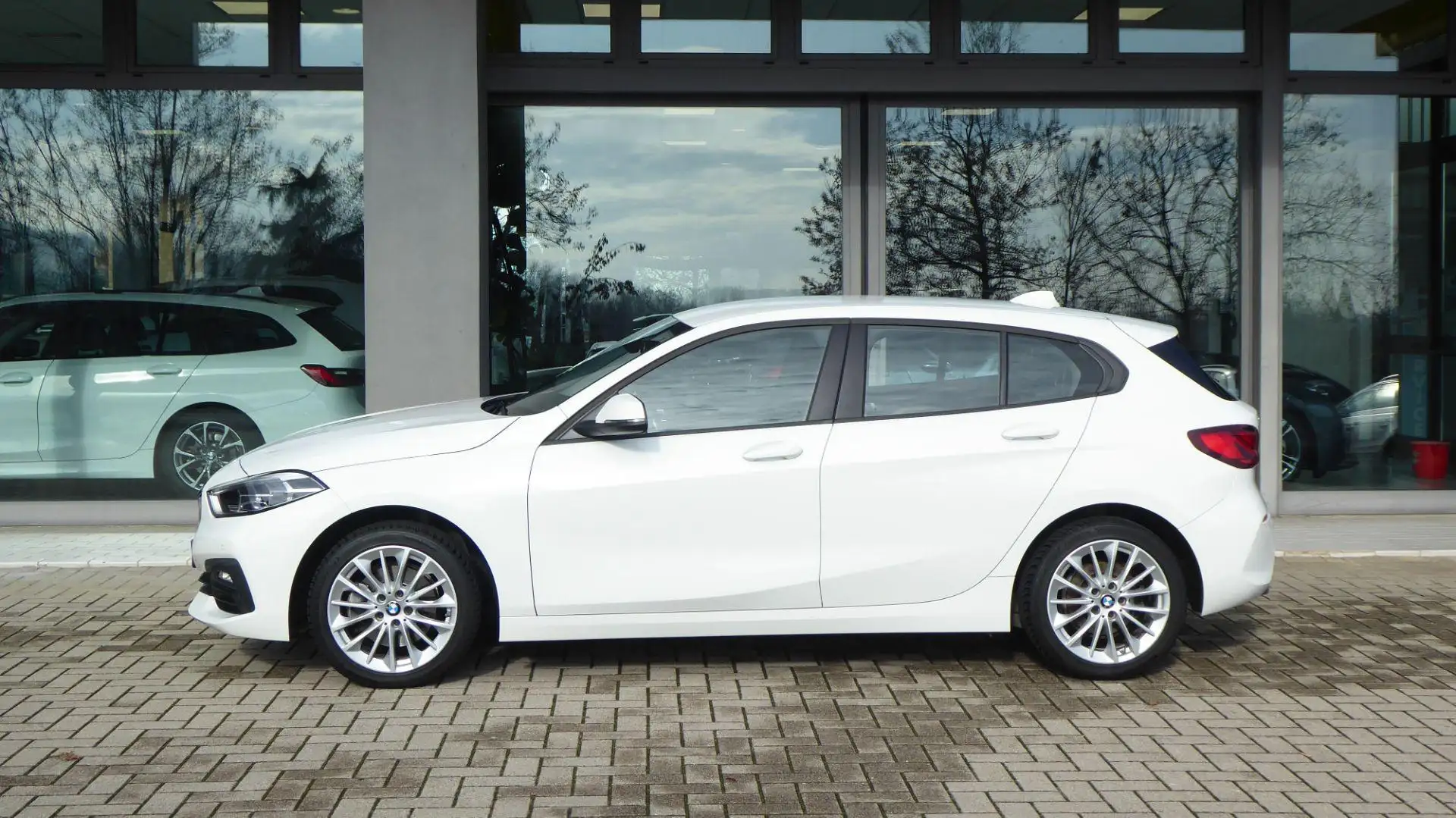 BMW 116 d 5p. Weiß - 2