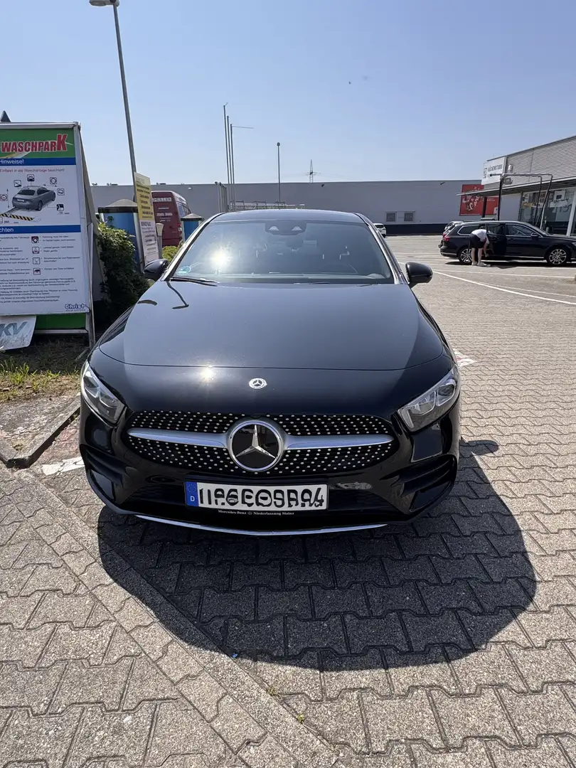 Mercedes-Benz A 250 e 8G-DCT AMG Line *HU (06/27) und Service NEU* Schwarz - 1