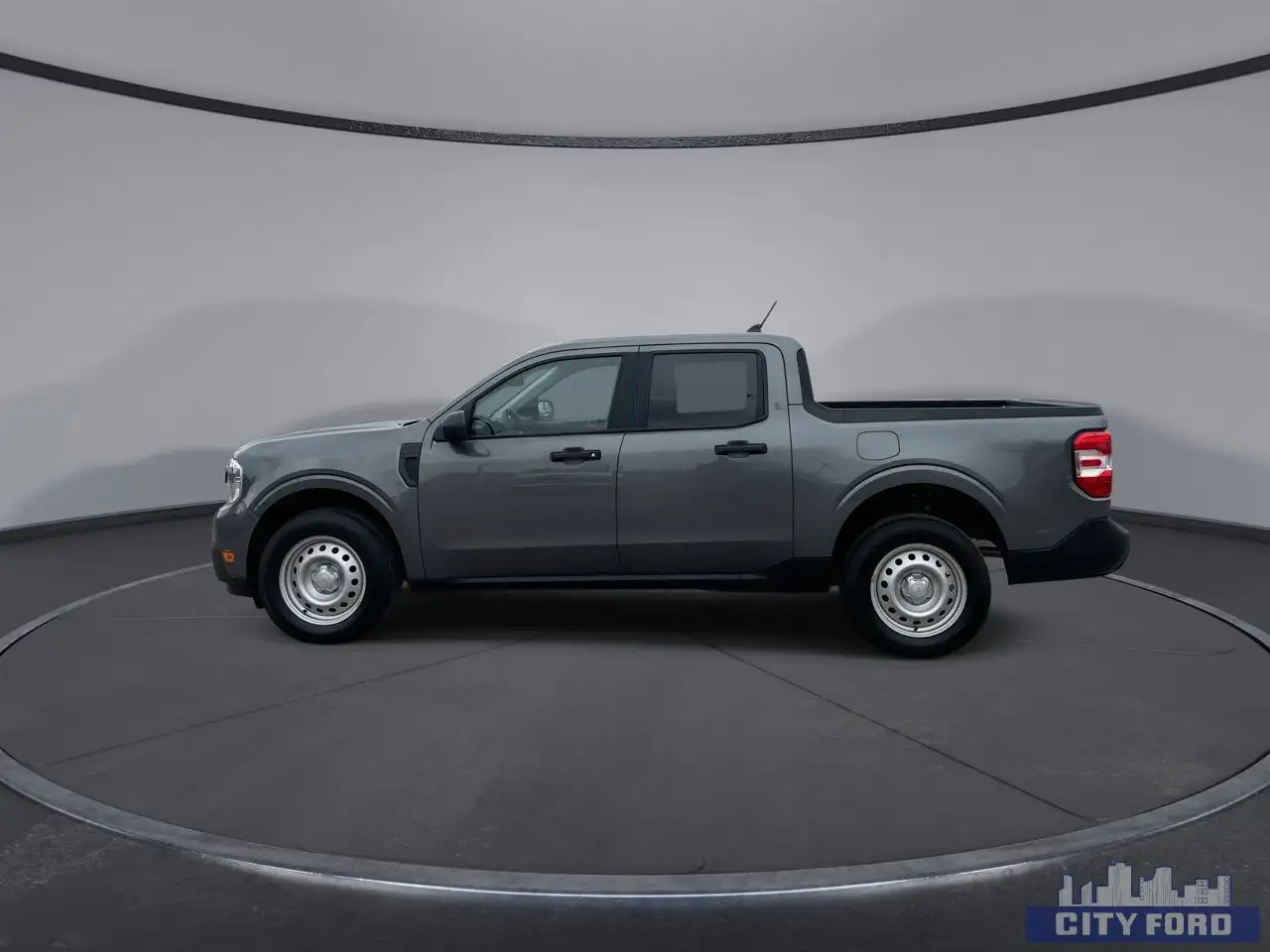 Ford Maverick снимка Ford Maverick