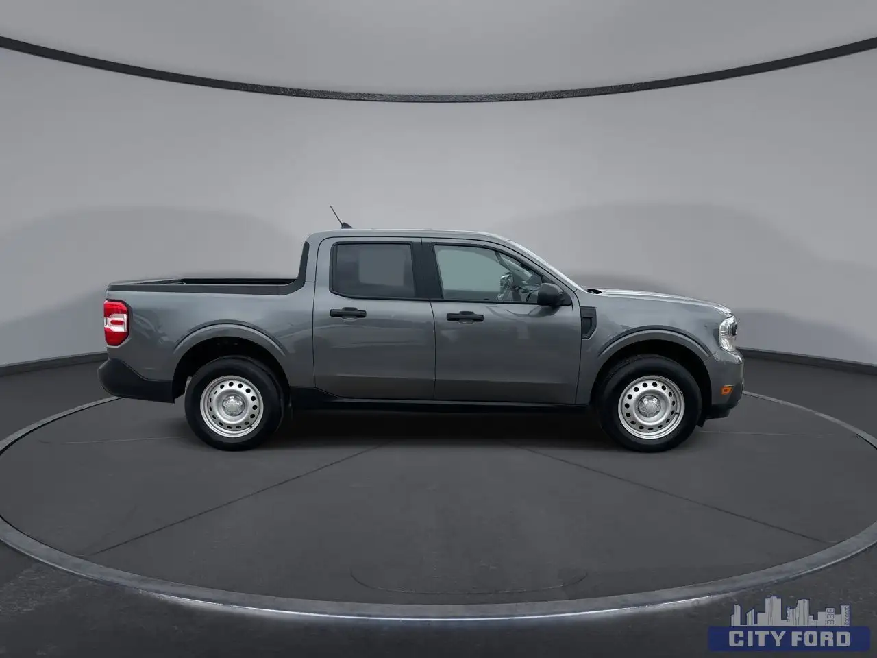 Ford Maverick снимка Ford Maverick