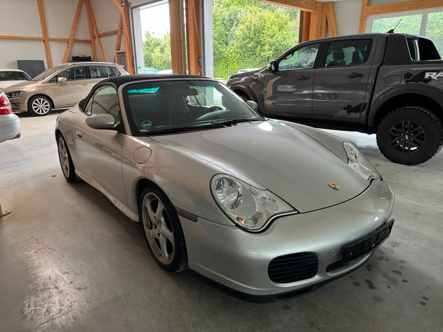 Porsche 996 Carrera 4 S Cabriolet Silber - 2